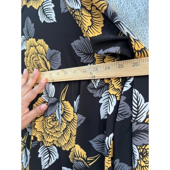 CARMEN MARC VALVO WOMAN BLOUSE SIZE 2X FLORAL PRINT RUFFLE PULLOVER TOP - Picture 4 of 7